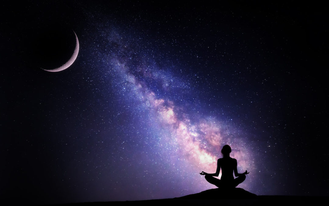 A brief introduction to the moon phases and the beneficial moments of Shivaratri and Tripura Sundari